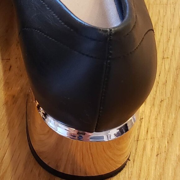 Aldo Black Full Leather Shoe with 1.5 inch Rose Gold Heels in size 9 - Picture 7 of 9